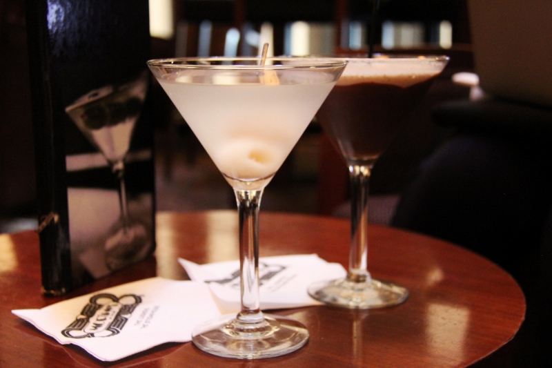 boite-nuit-BEAUSOLEIL-min_martini_bar_lychee_chocolate_alcohol_liquor_happy_hour_happy-910161